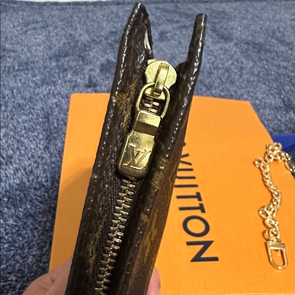 Louis Vuitton Monogram Pouch - Picture 7 of 11